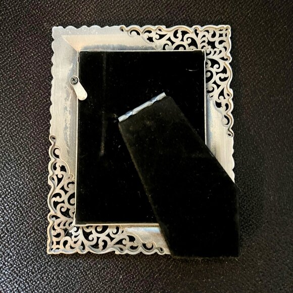 Michaels Metal Picture Frame - 2.5 x 3.5 in - Picture 3 of 3